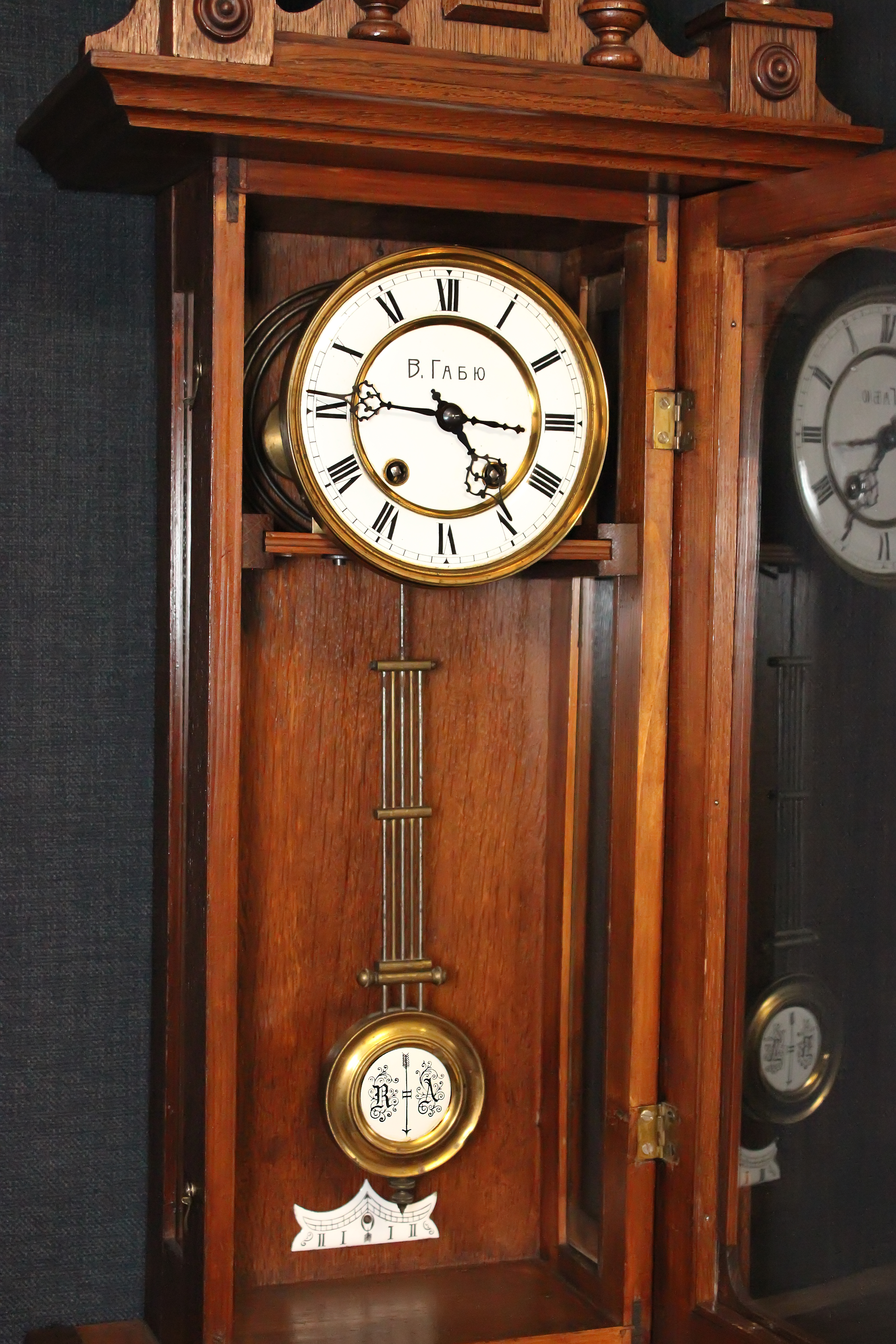 Настенные часы с боем Вильям Габю 19 век