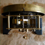 1. Антикварные французские настенные часы XIX века с боем